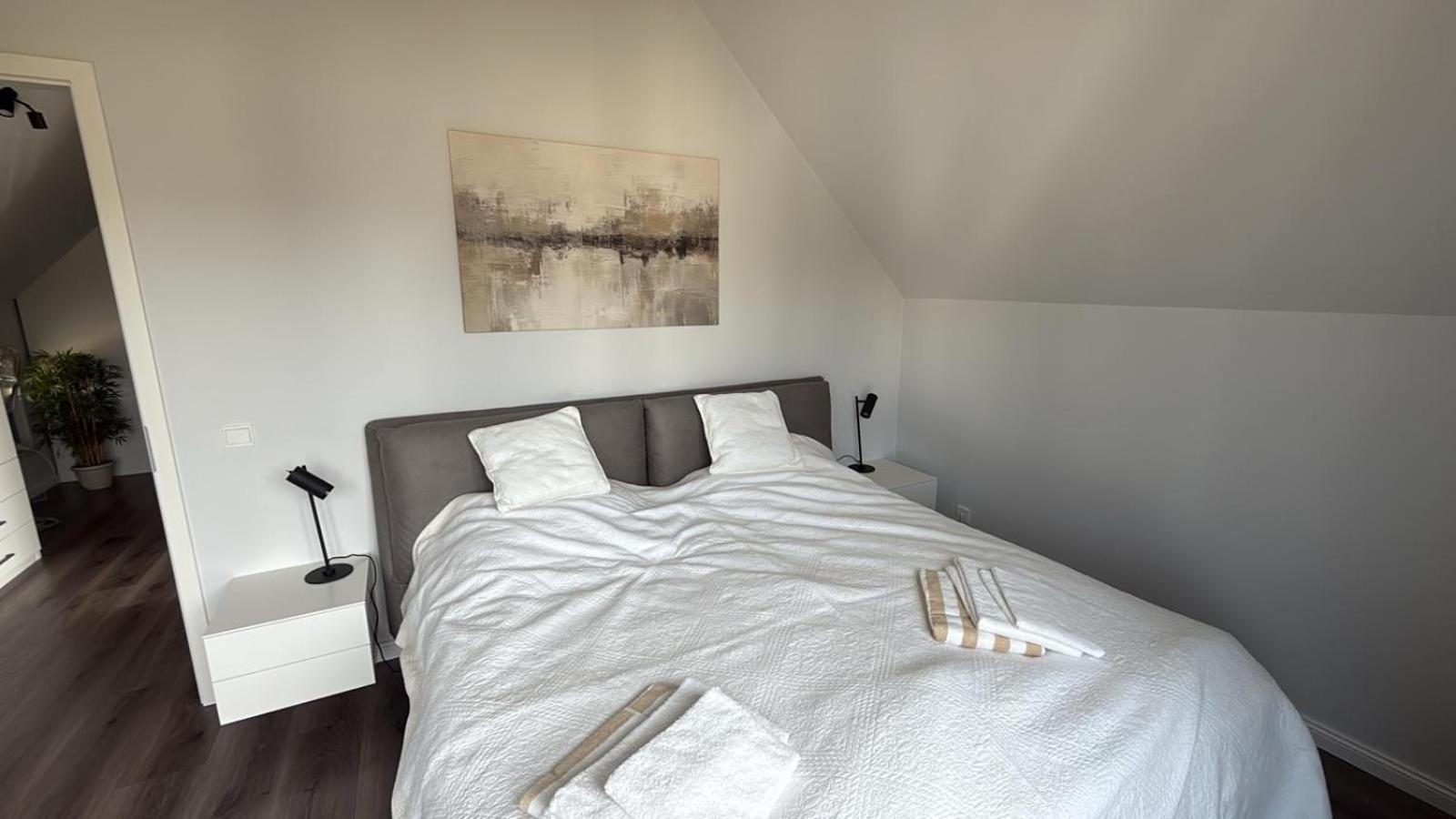 Ostsee - Reetdachhaus Nr 42 "Waterkant" Im Strand Resort Heiligenhafen Extérieur photo